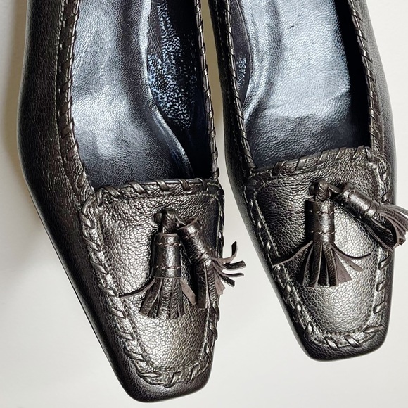 Stuart Weitzman Bronze Tassel Loafer Kitten Heel - Picture 12 of 15